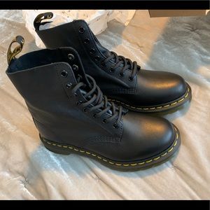 Dr. Martens 1460 Pascal Black